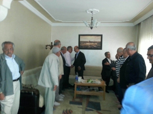 Ak Parti Üç koldan sahaya indi