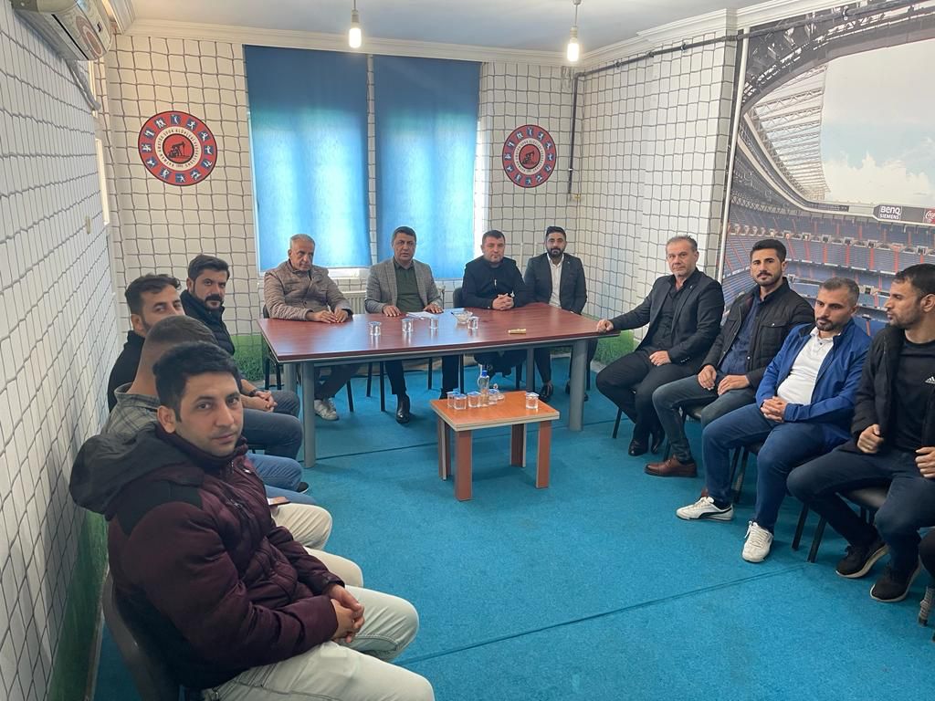 “AMATÖR KULÜPLERİN SORUNLARI ÇÖZÜLSÜN”