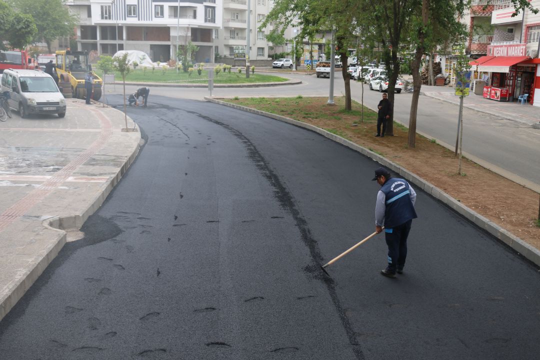 10 Ayda 95 bin ton asfalt serildi