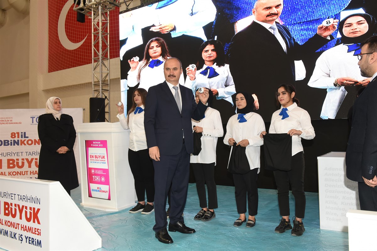 1850 Konut için kura çekildi