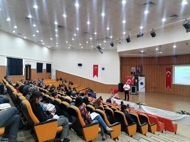 Üniversitede kalite çalışmaları devam ediyor