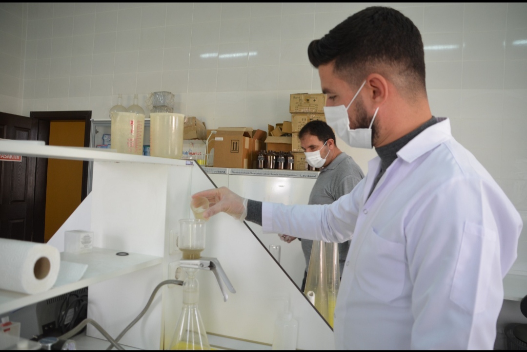 Atıklar doğal gübreye dönüştürülüyor