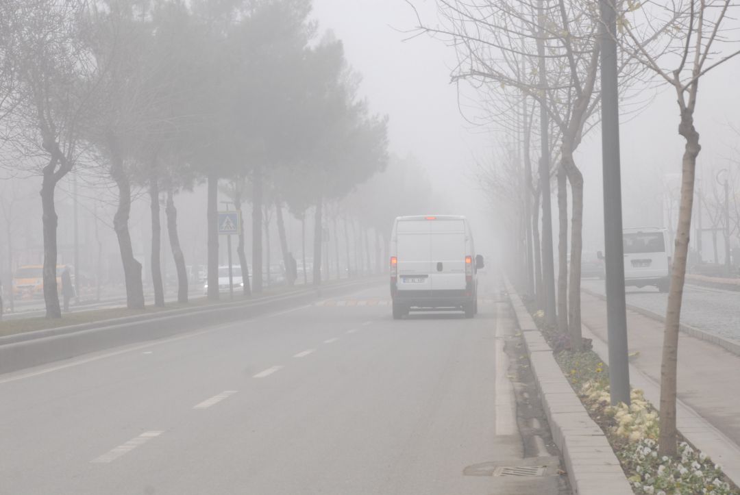 Batman’ı sis kapladı