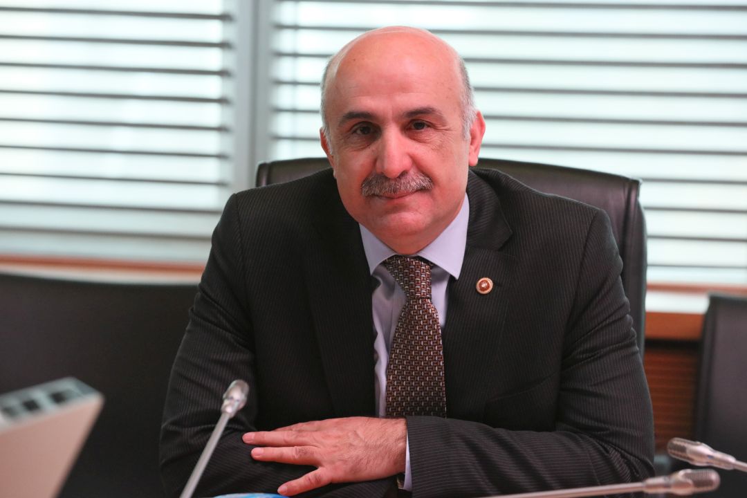 Özdemir, TOKİ Başkanı ile görüştü