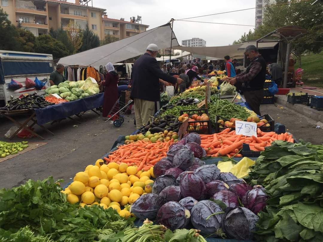 Pazardaki fiyatlar vatandaşı ürkütüyor