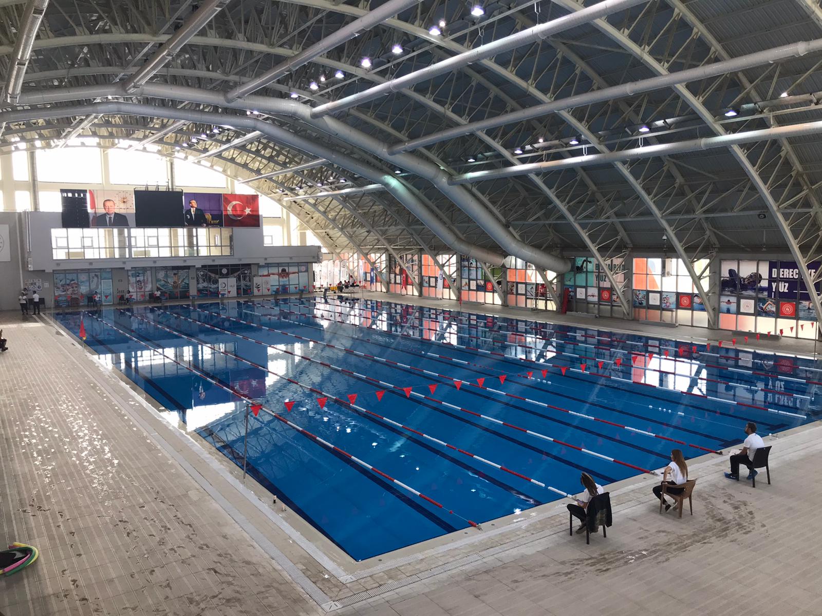 Artık kışında yüzülebilecek