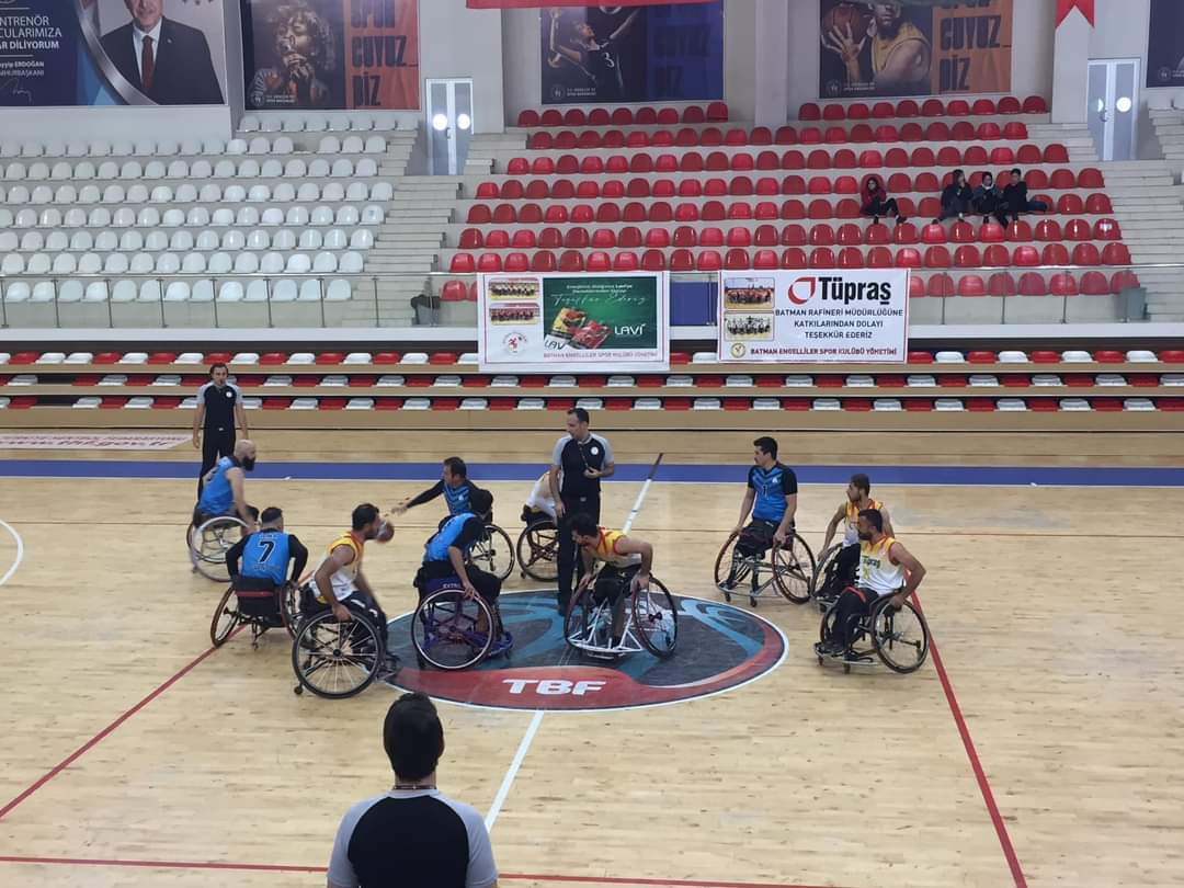 Basket takımı evinde kayıp