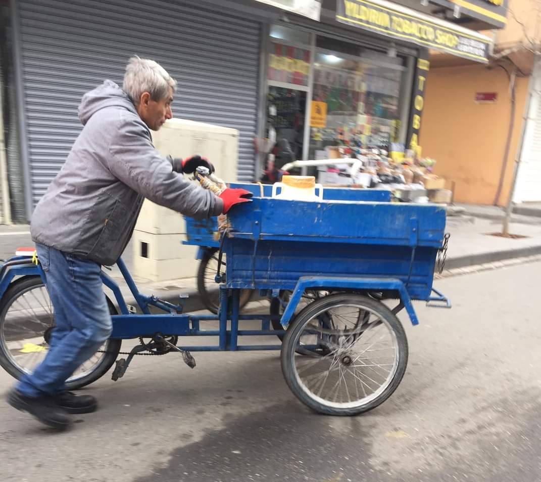 El arabacıları iş yapamaz halde