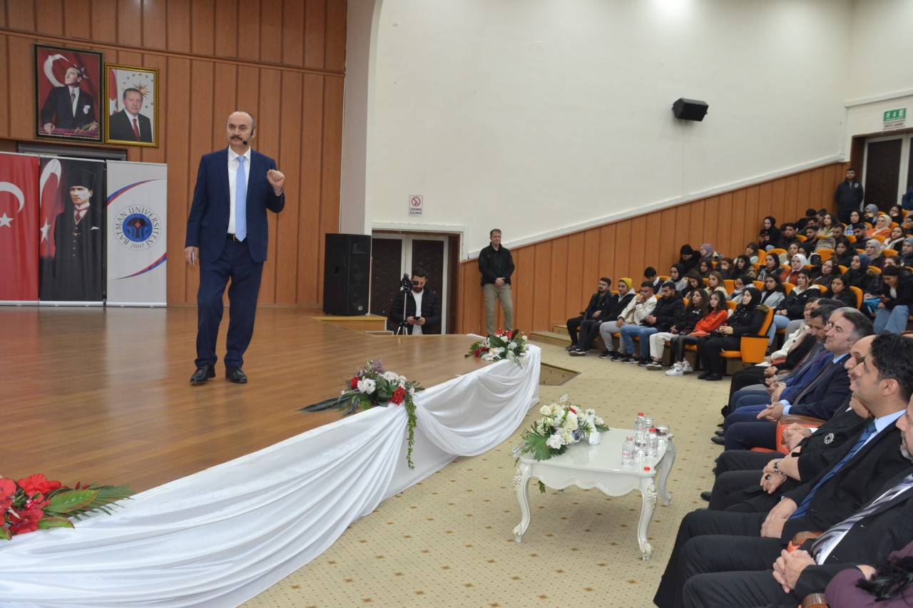 Hayat hikayesini öğrencilerle paylaştı