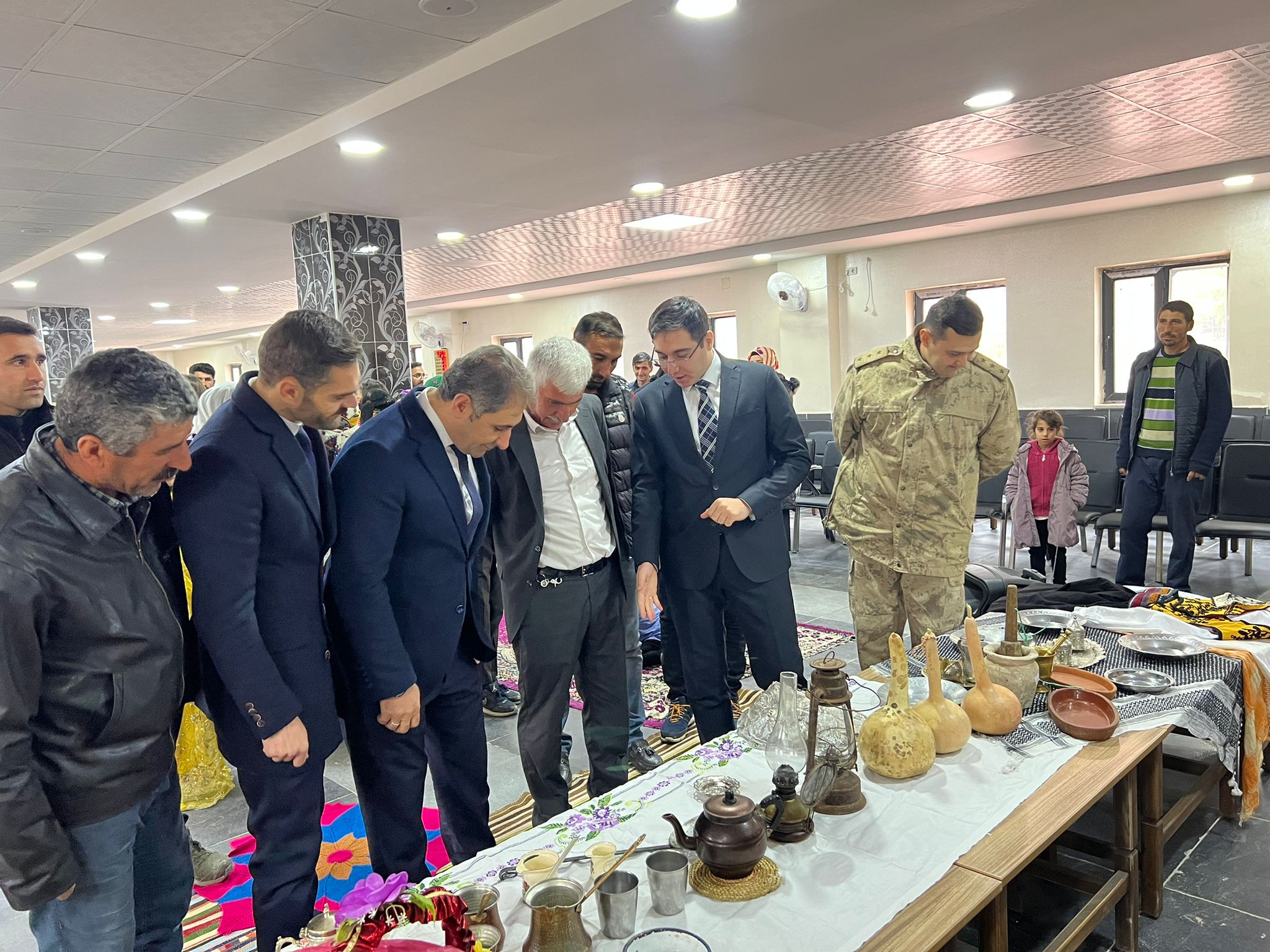 Kaymakam Öztaş’tan köy okuluna ziyaret