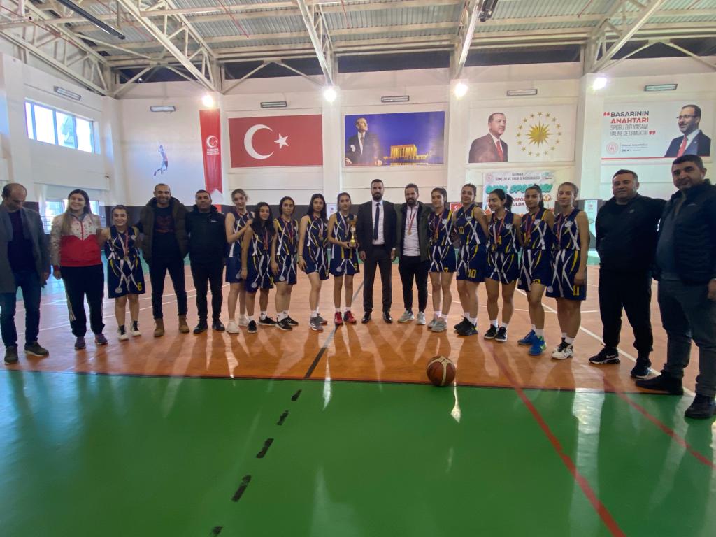 Potada şampiyon Spor lisesi