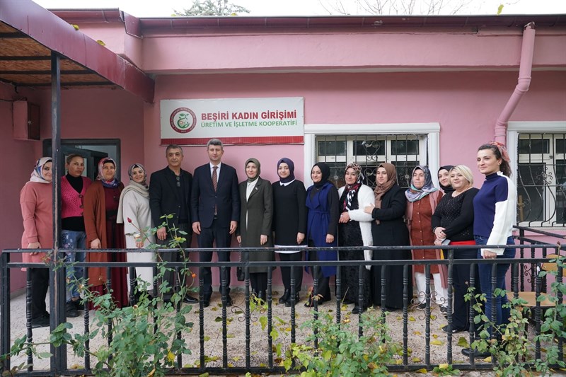 “Üreten kadınların yanındayız”