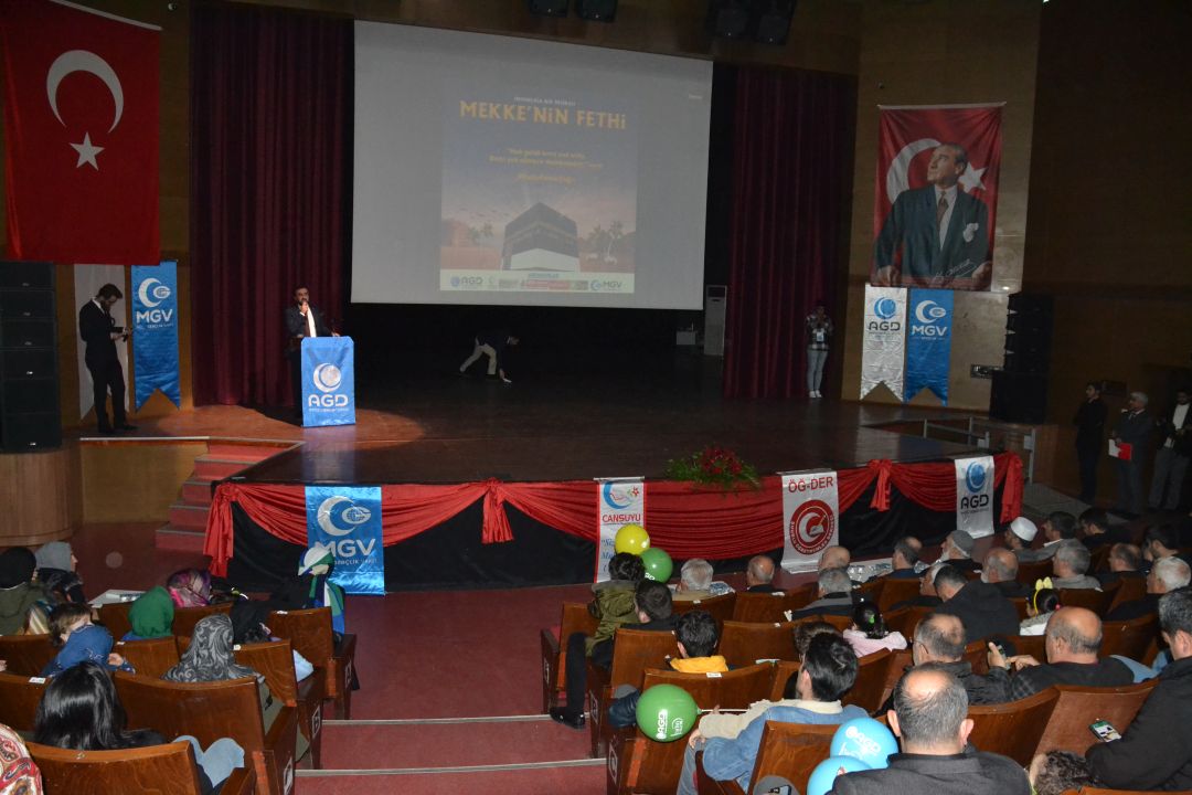 “Yılbaşında halka çirkinlikler dayatılıyor”