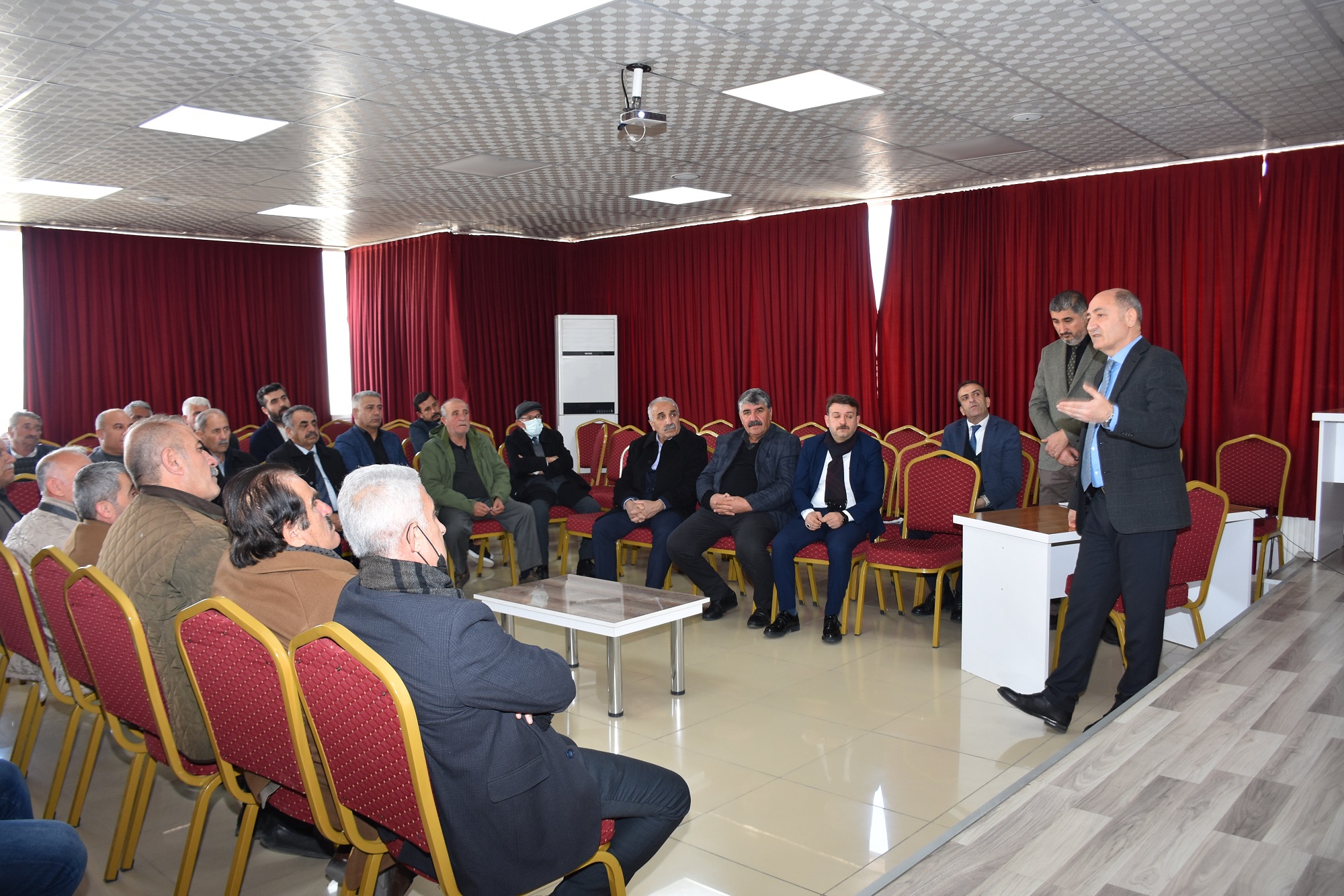 Muhtarlara ‘Aile Okulu’ projesi eğitimi