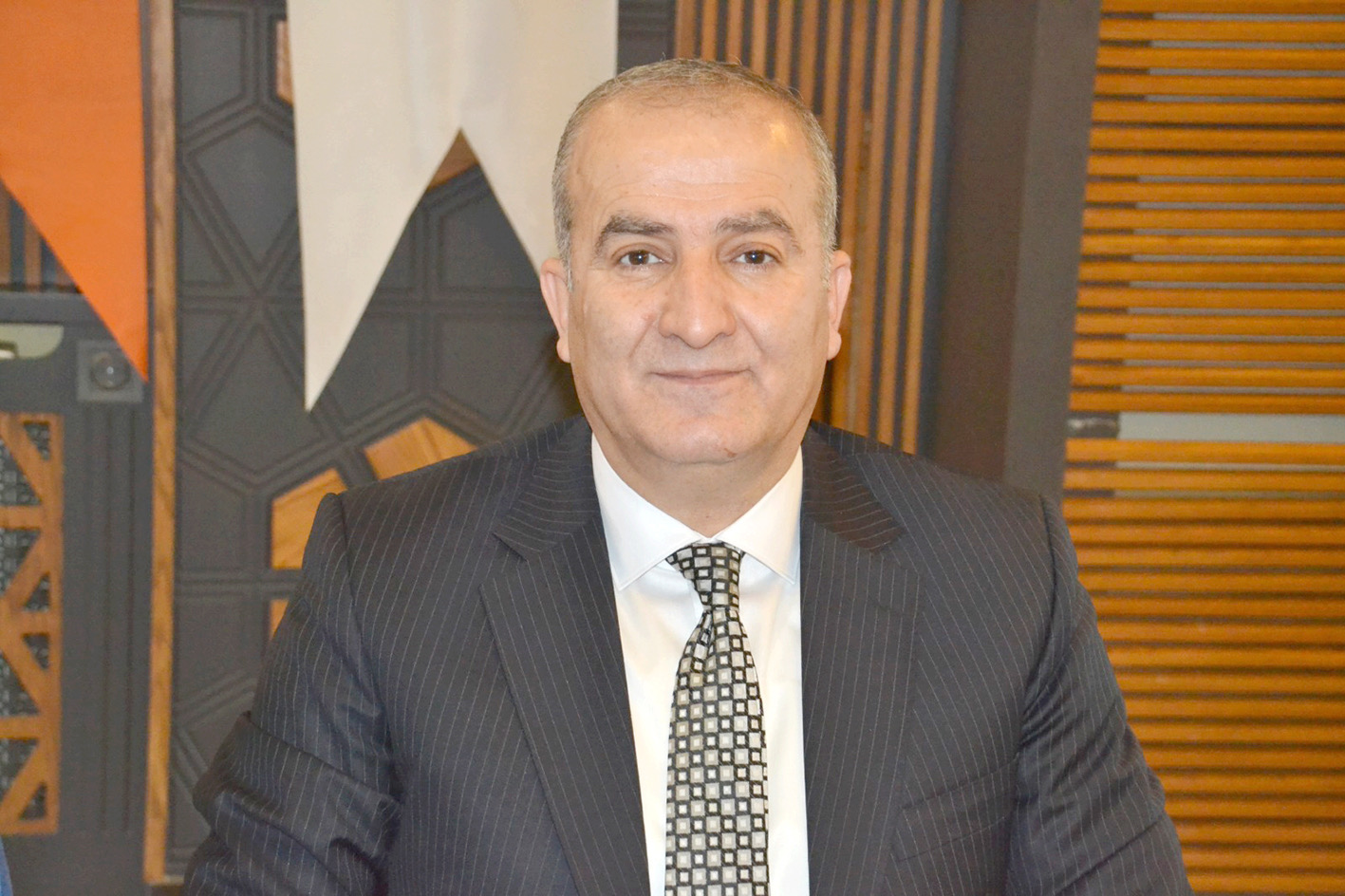 “Öğrenciler her gün düzenli kitap okumalı”