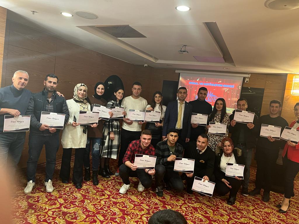 Real Konak’tan emekçilere moral gecesi