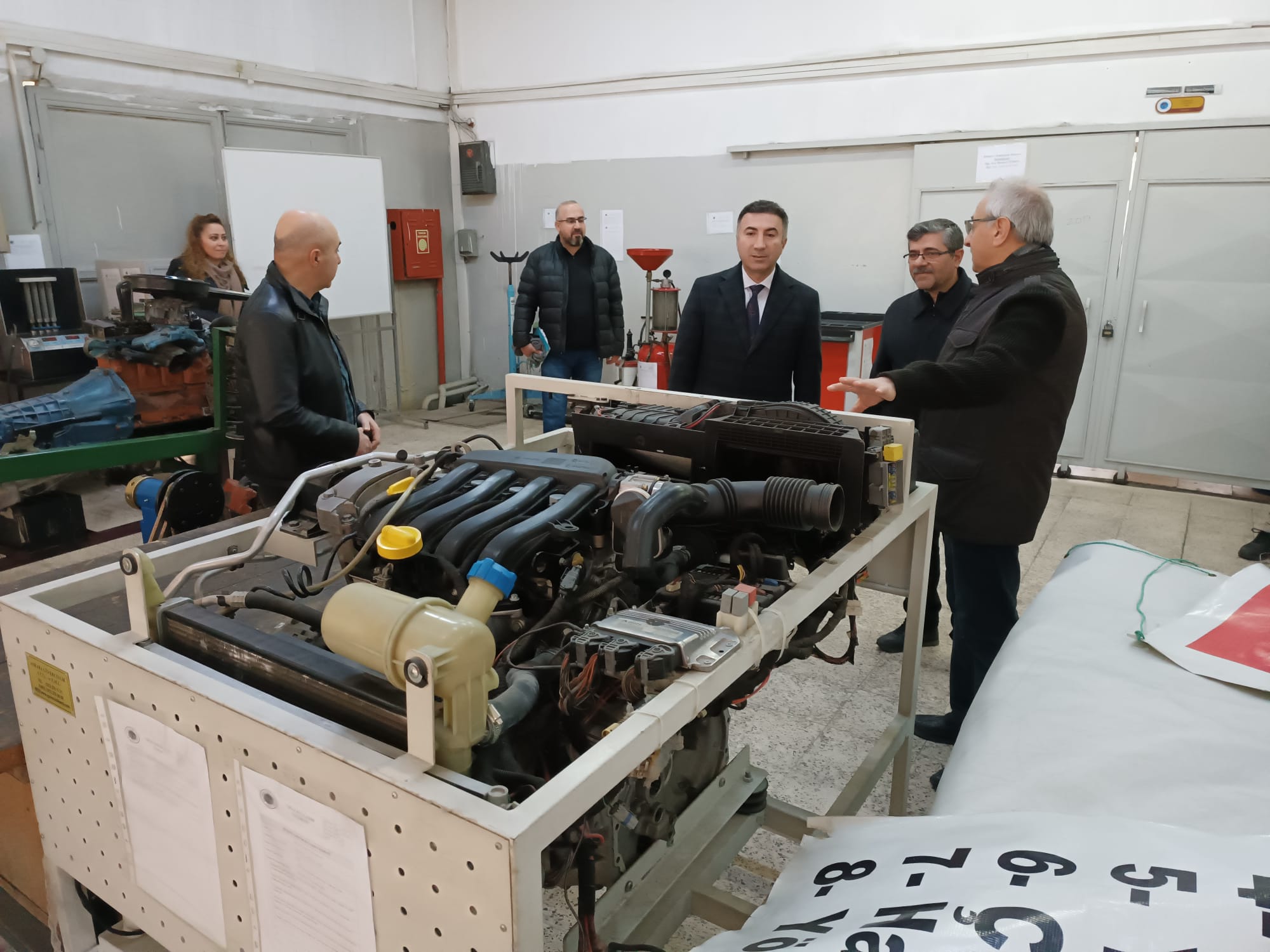 Rektör Demir, çalışmaları yerinde inceledi