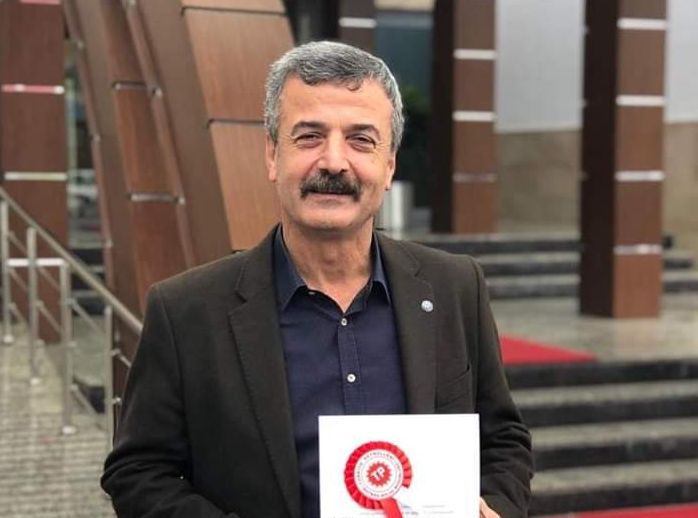 Sevilen sendikacı emekli oldu