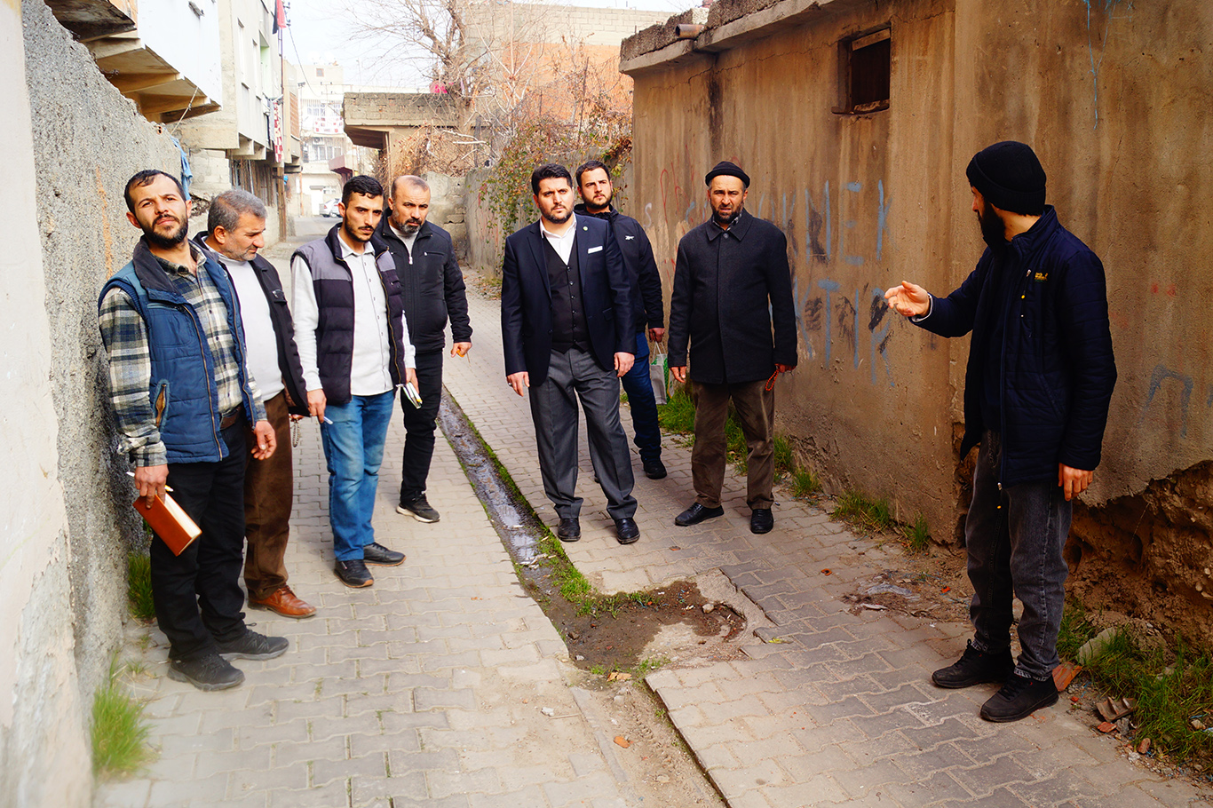  “Yeni mahallenin sorunları çözülmelidir”