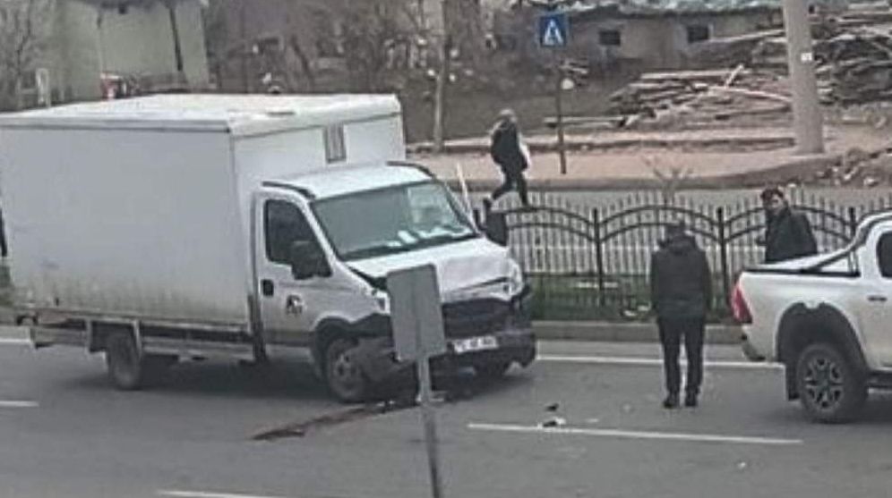 Yola çıkan eşek kazaya neden oldu