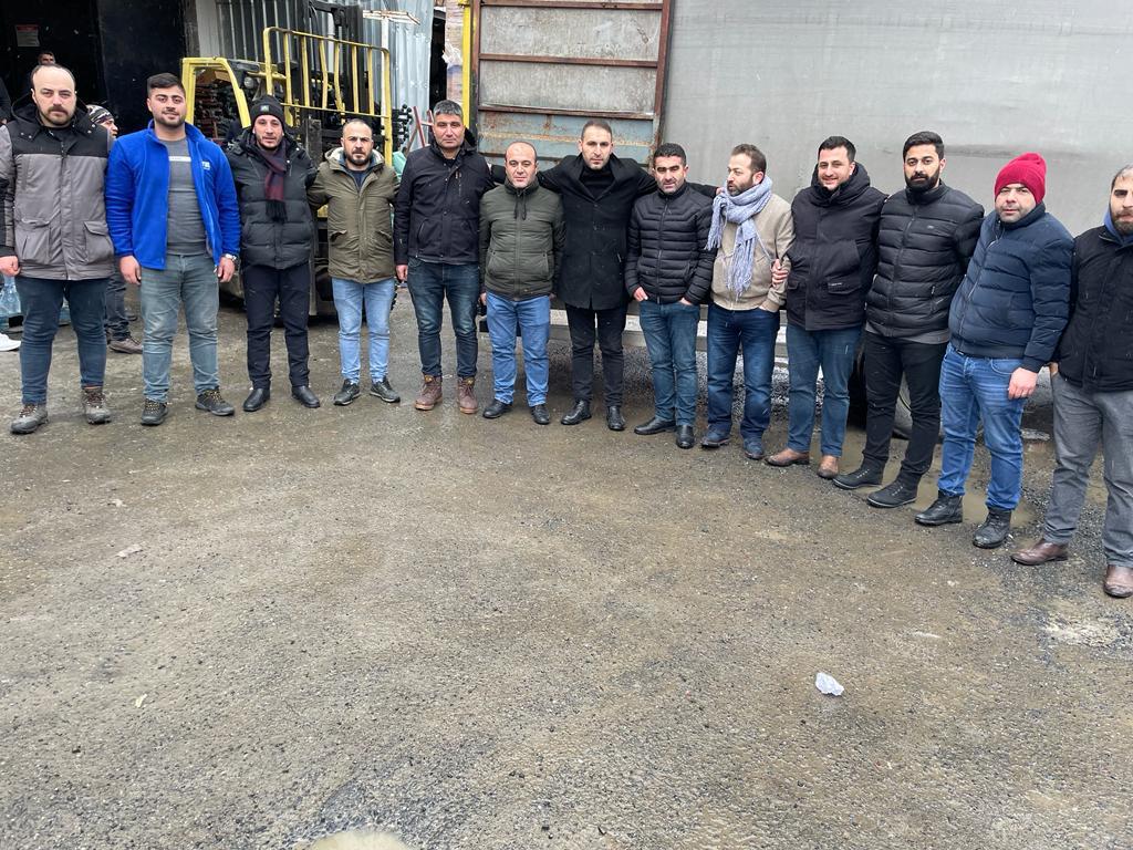 2 Kamyon yardım gönderdiler