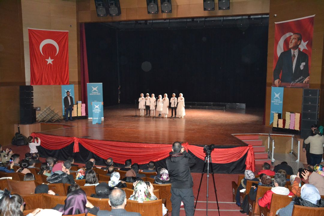 200 Çocuk aldıkları eğitimle Kur’an-ı Kerim öğrendi