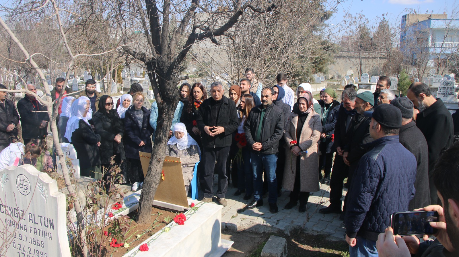 Altun mezarı başında anıldı