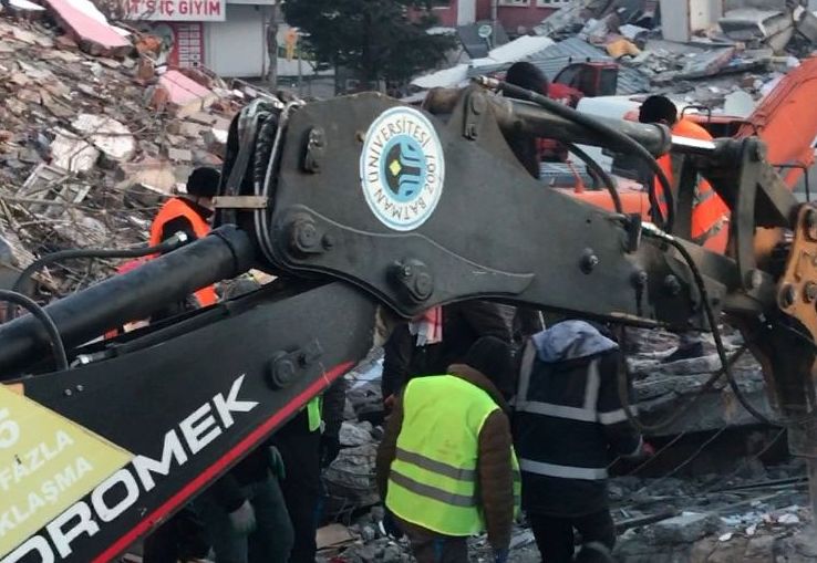 BÜ deprem bölgesine destek veriyor