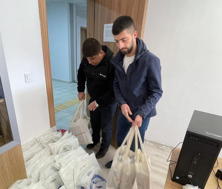 Depremzede öğrencilere kitap desteği