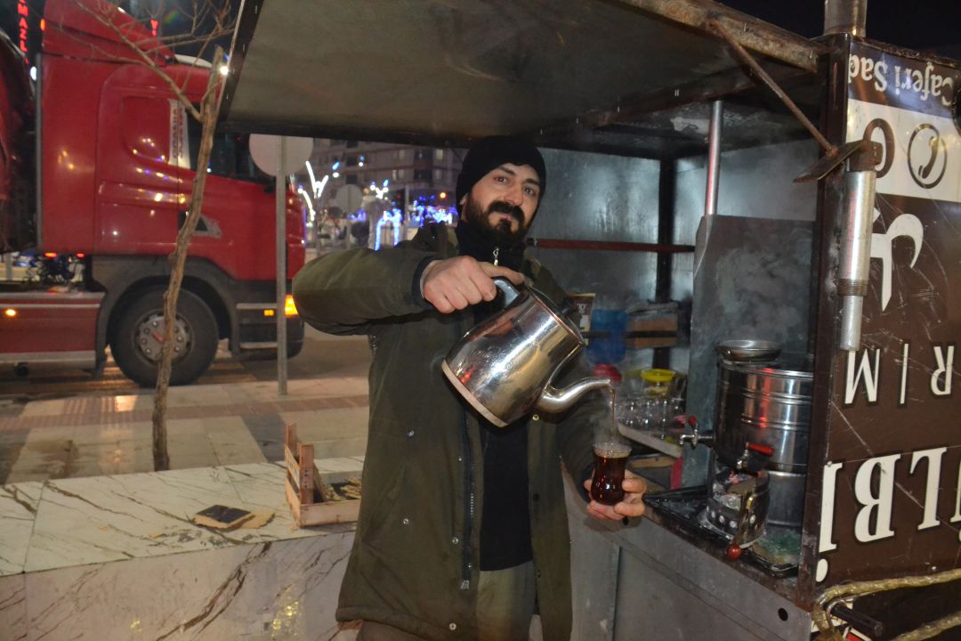 Közde çay ziyafeti