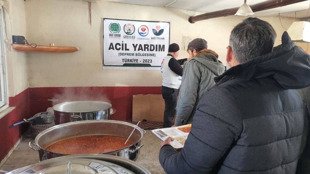 Malatya’ya üçüncü aşevini kurdular