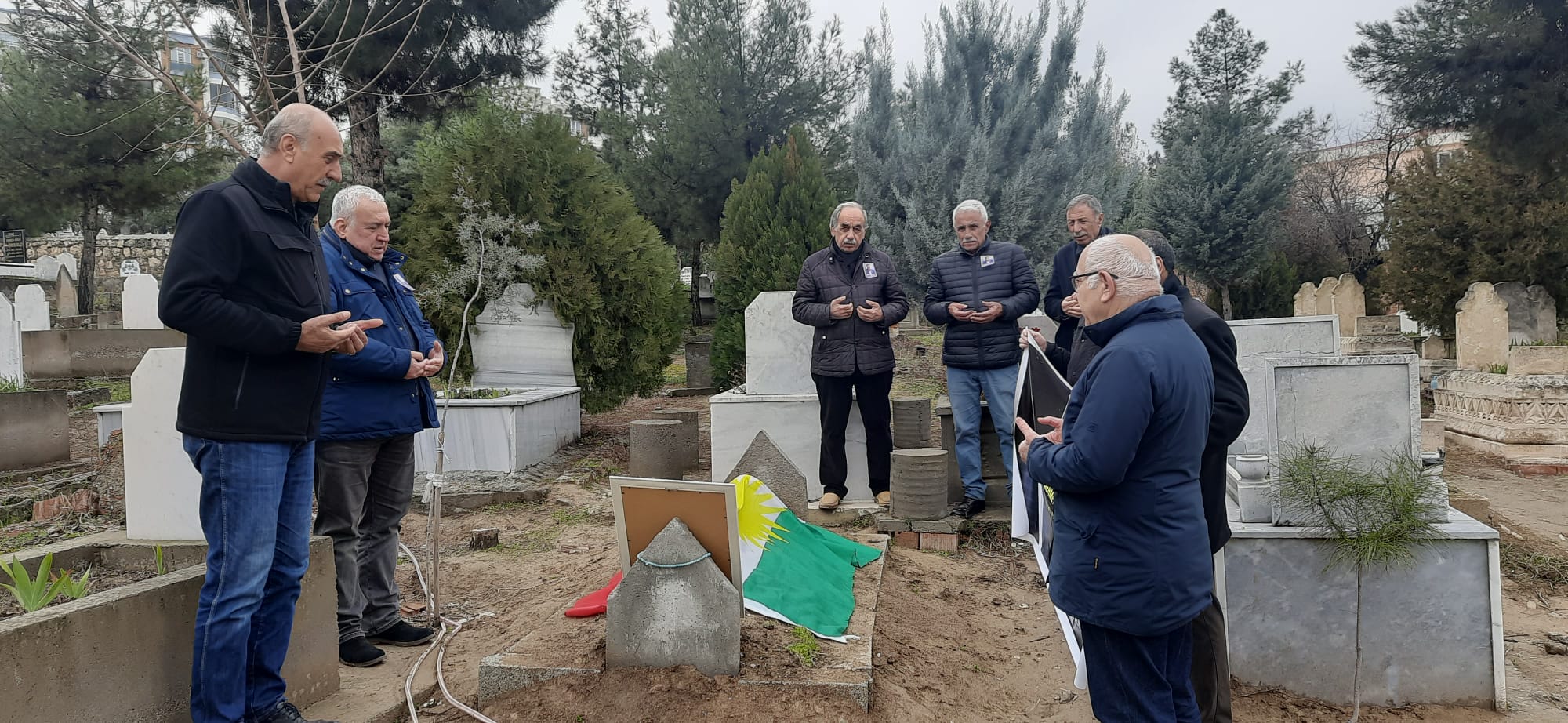 PAK, Tekik’i mezarı başında andı