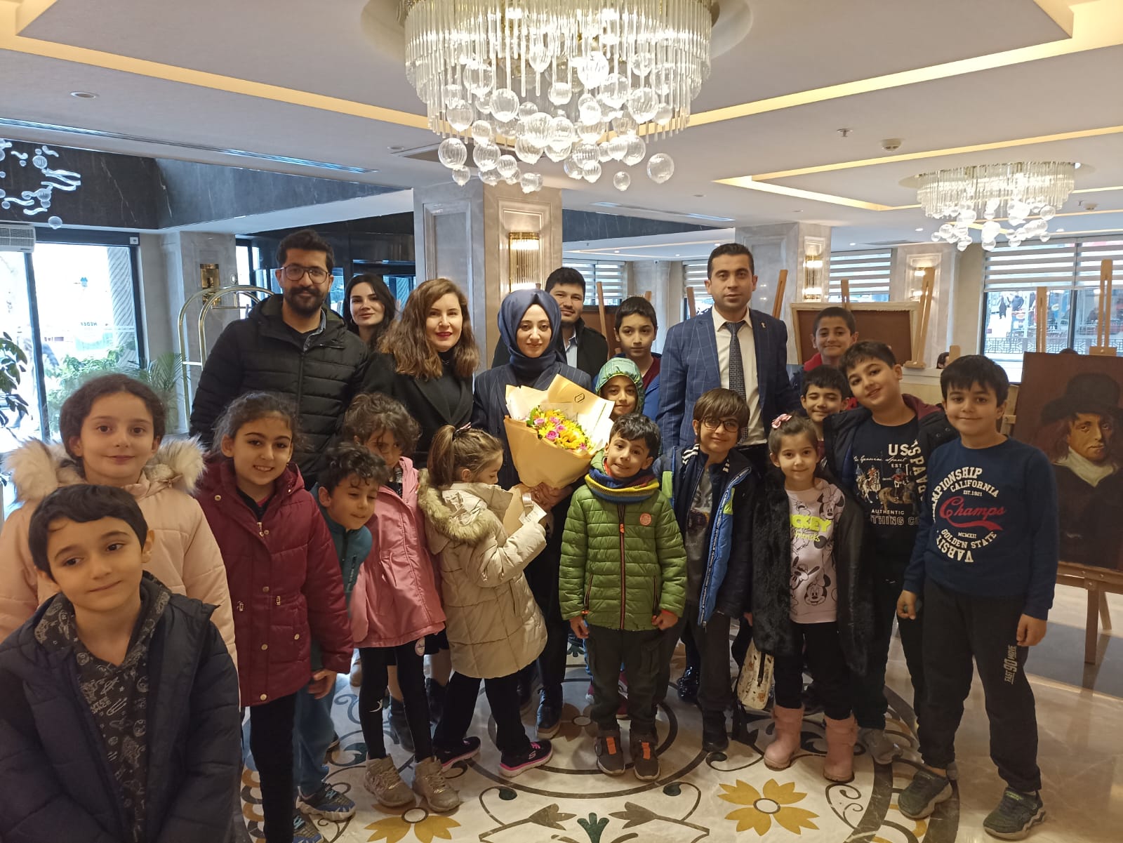 Real Konak otelde resim sergisi açıldı