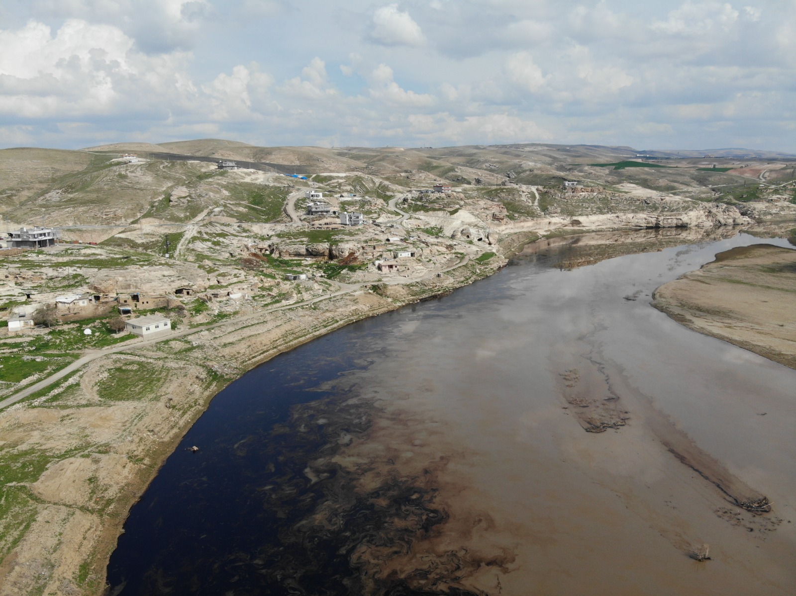 “Boru hatları Batman çayından taşınmalı”