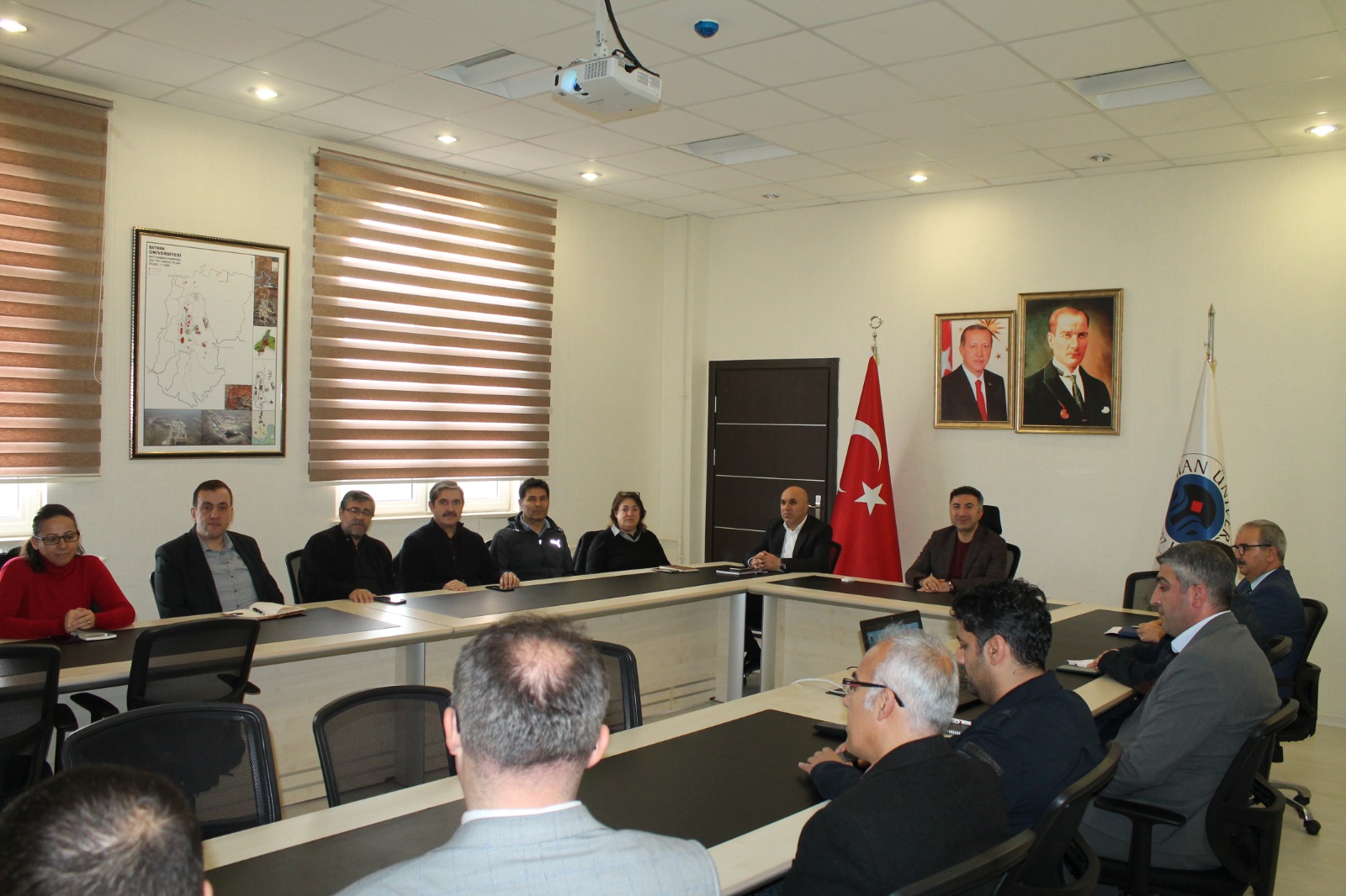 Demir, birim amirleriyle görüştü