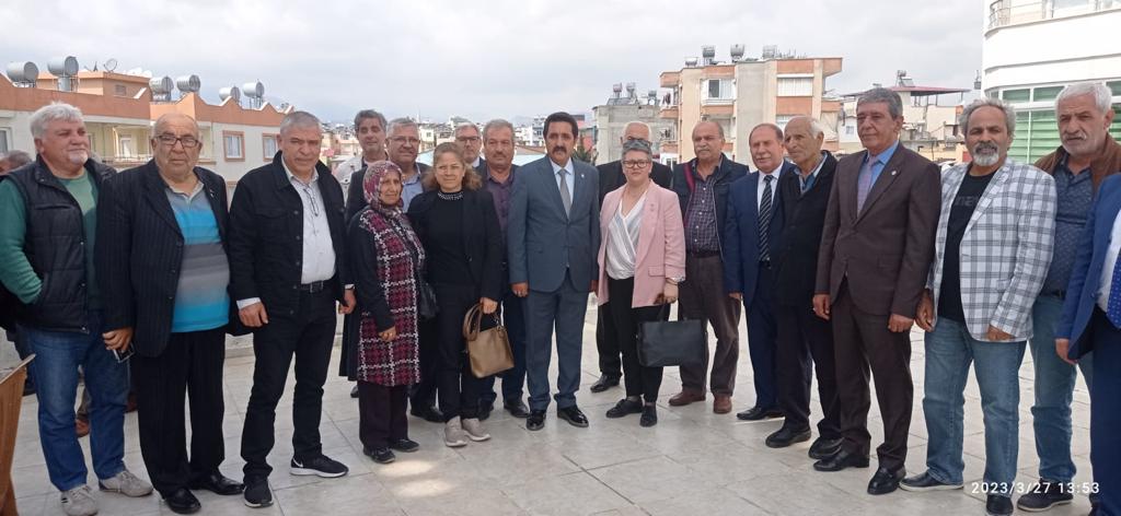 İYİ Partili Çelik, boş durmuyor