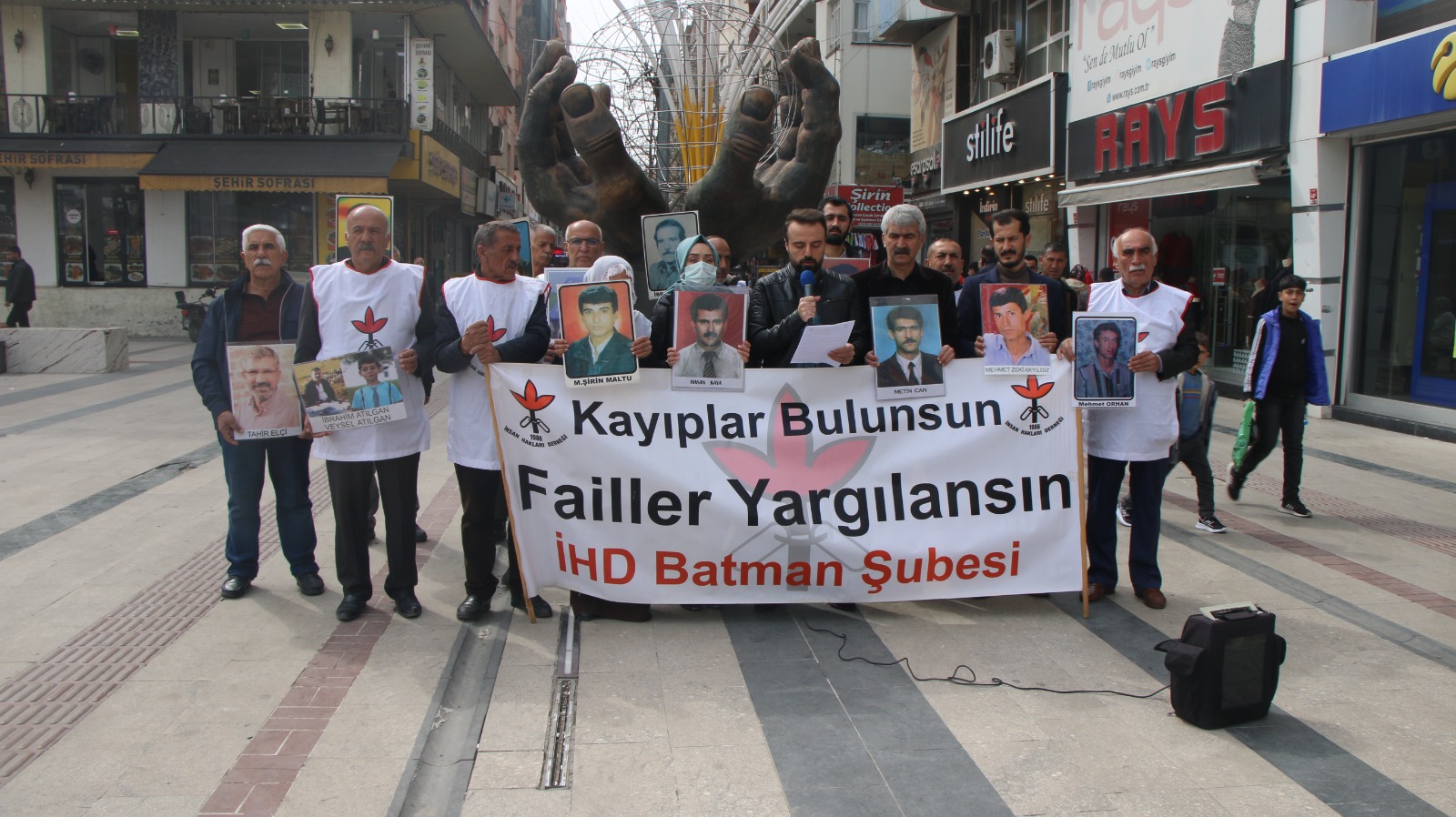 Kayıp yakınları 570. kez buluştu