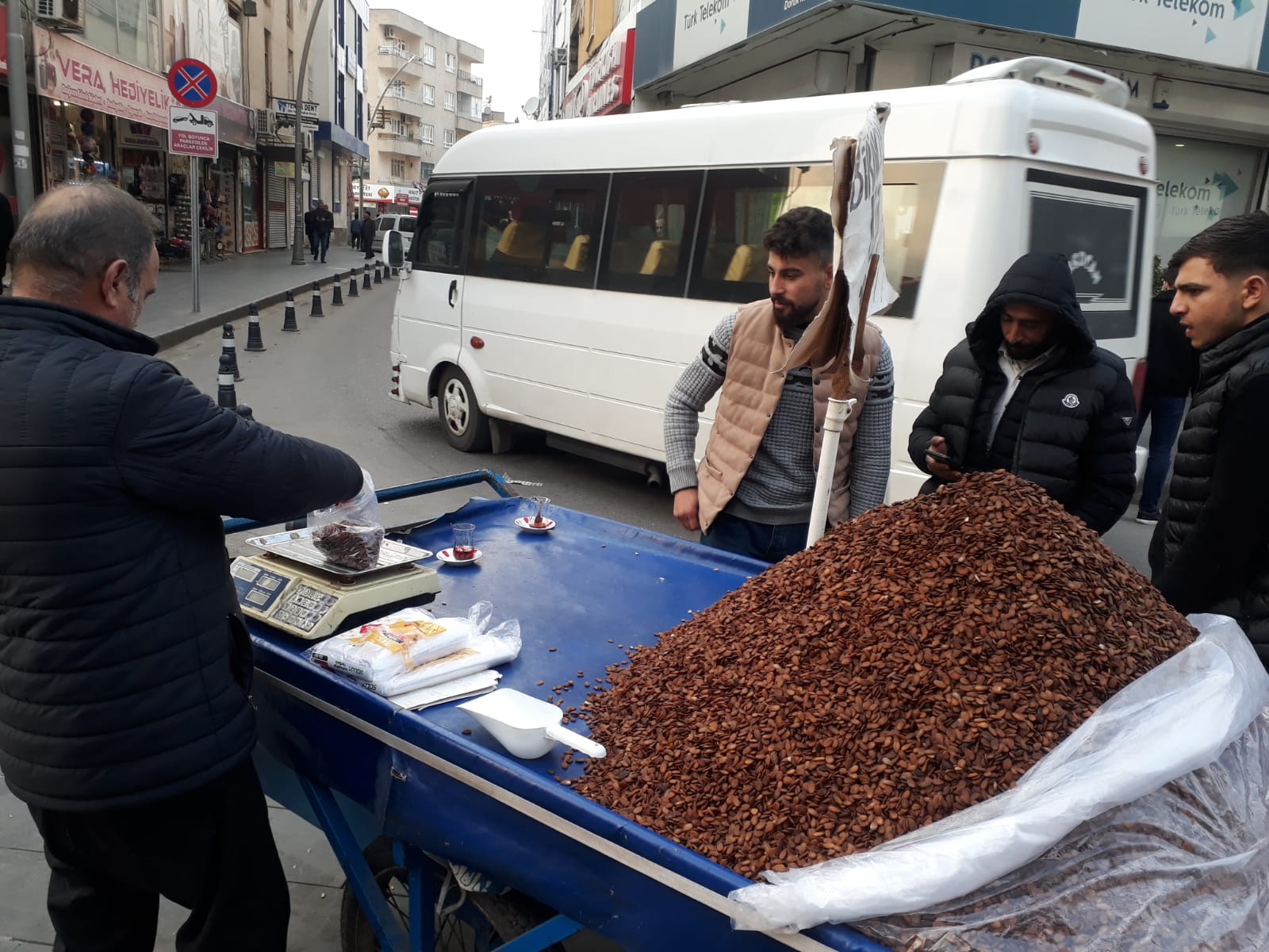 Kül yapımı karpuz çekirdeklerine yoğun ilgi