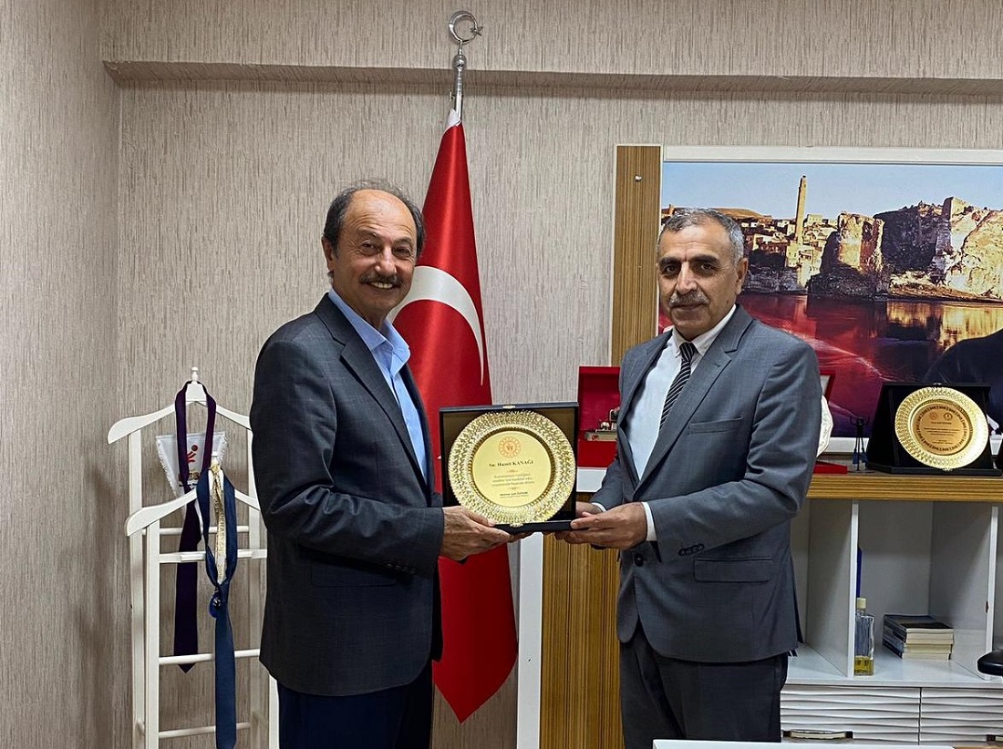 Özperk, Kanağı’yı unutmadı