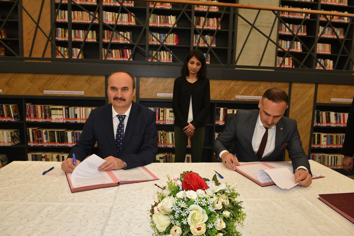 7 Kütüphanenin protokolü imzalandı