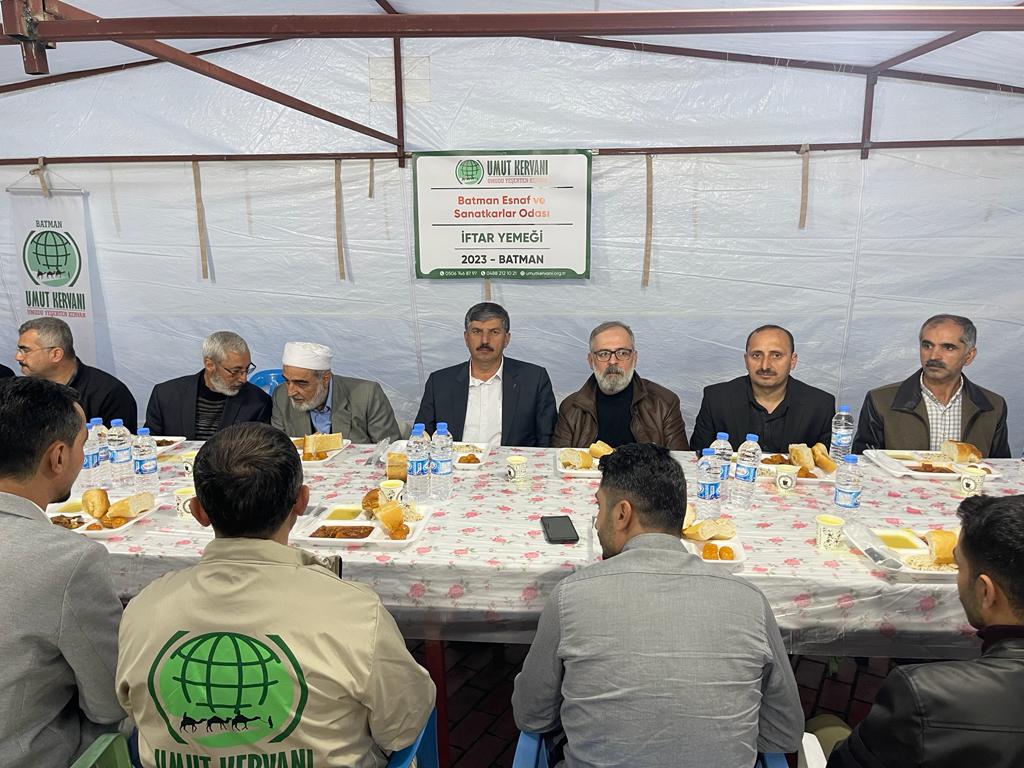 BESO’dan iftar yemeği