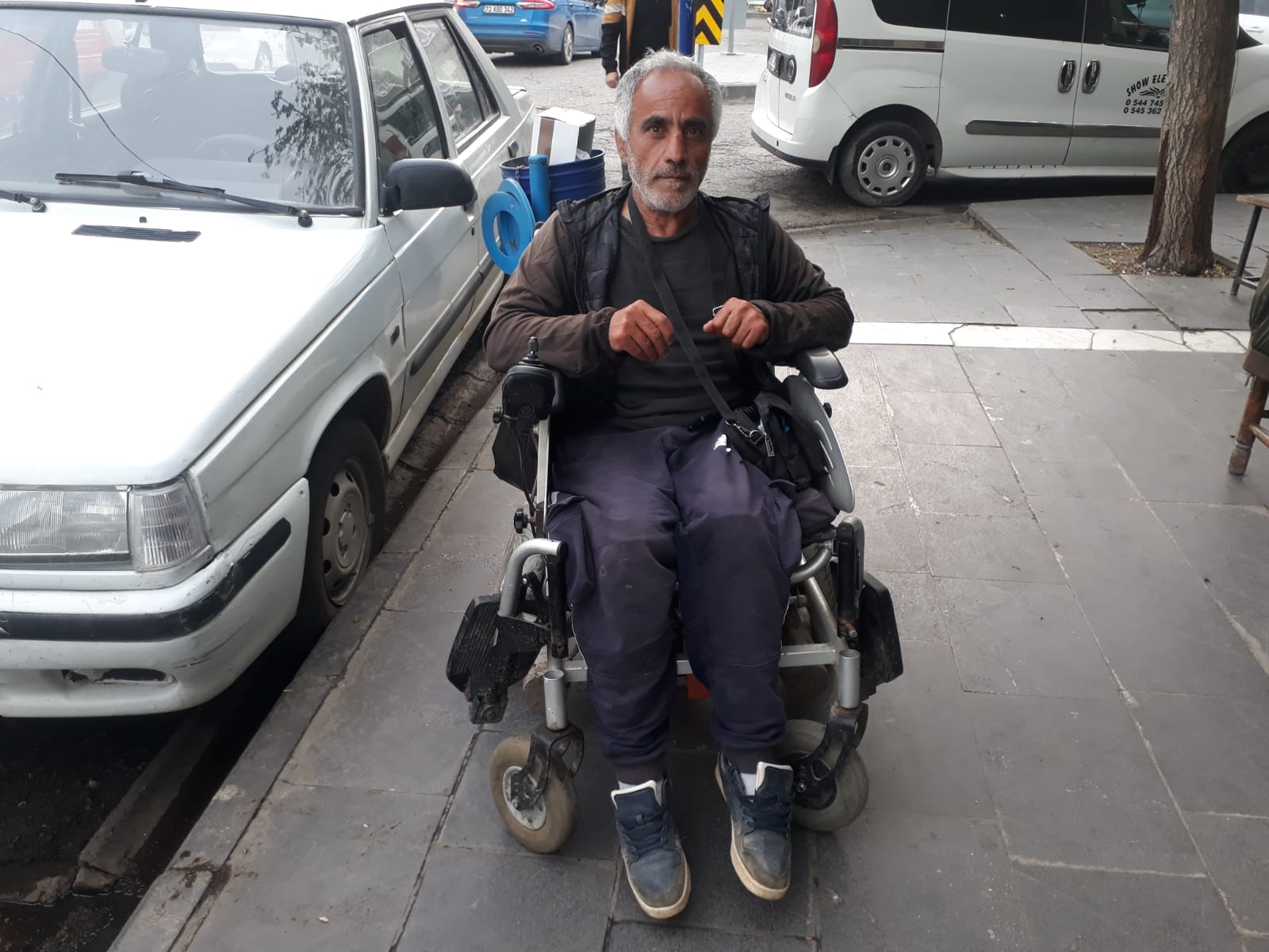 Engelli aracının onarılmasını istiyor