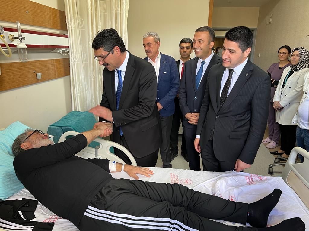 Hasta ve çocuklara bayram ziyareti