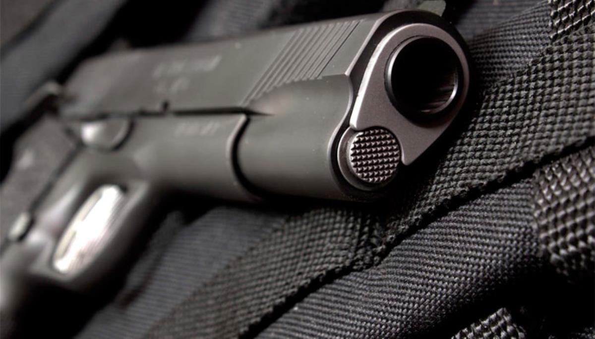 Silahını temizlerken canından oldu