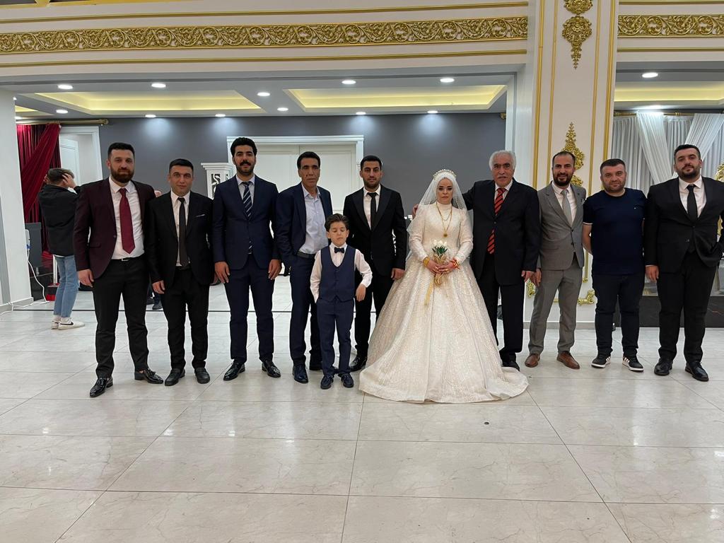 Tunç ve Emük ailelerinin mutlu günü