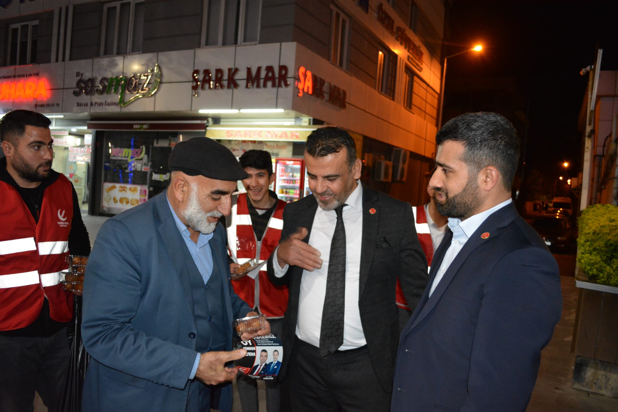 Yeniden Refah adayları boş durmuyor