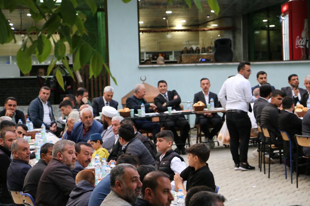 AK Partili Tunç, muhtarlarla buluştu