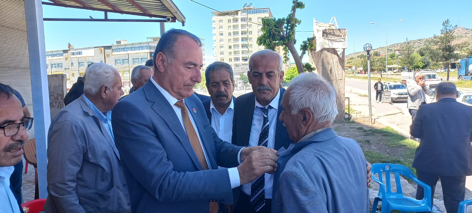 CHP’ye katılımlar devam ediyor