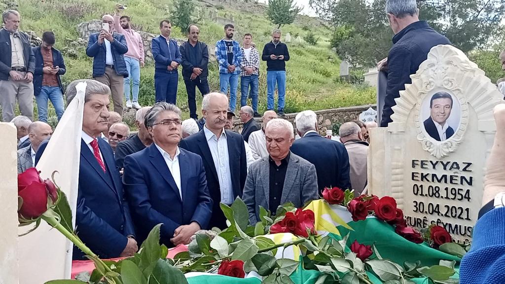 Ekmen mezarı başında anıldı