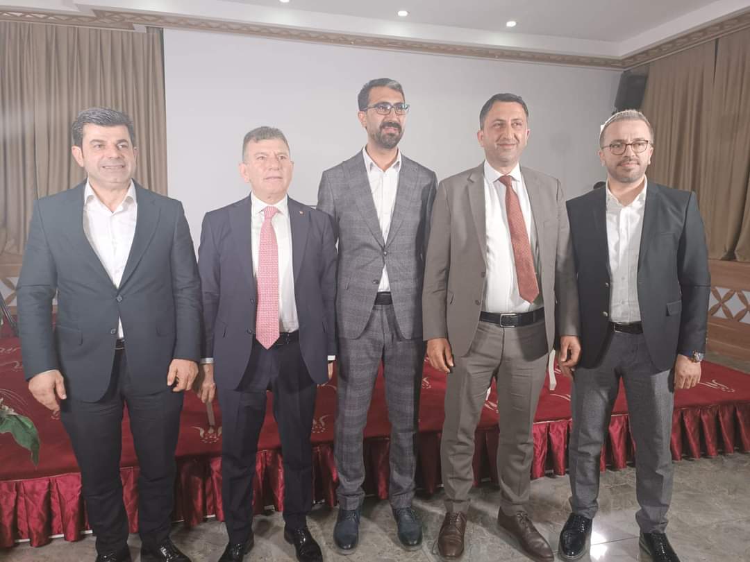 “FİKİRLERİMİZ HİZMETİN ÖNÜNE GEÇİYOR”